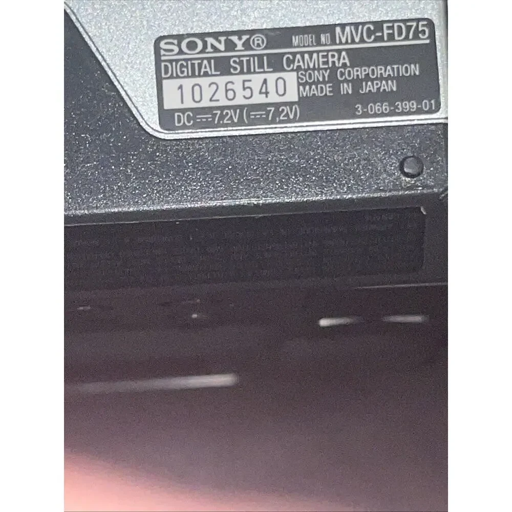 Vintage Japan Sony FD75 Drive 2X Mavica MOVIE Digital Still Camera 10X Lens Zoom